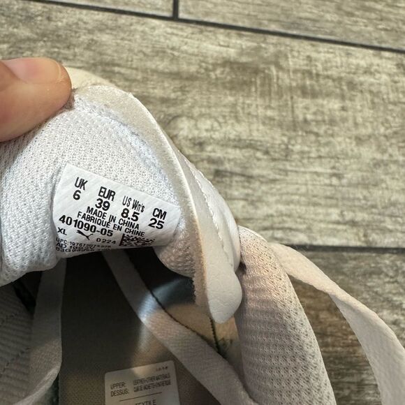 Puma Club Sneakers - Picture 10 of 11